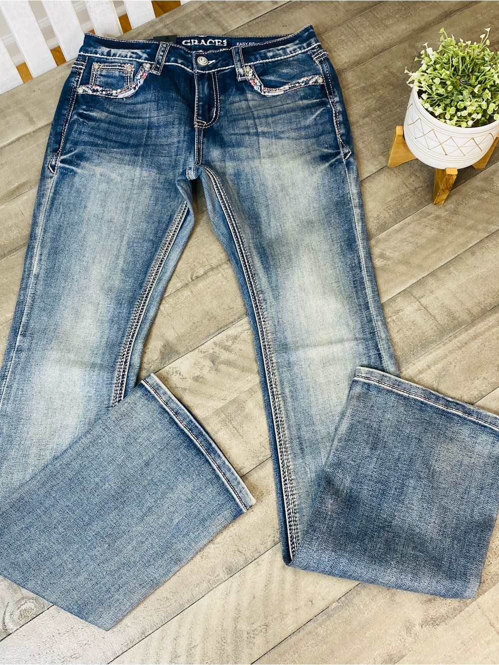 Grace in LA Bootcut Jeans Size 27 Embellished Aztec Pocket Mid Rise - Picture 7 of 10